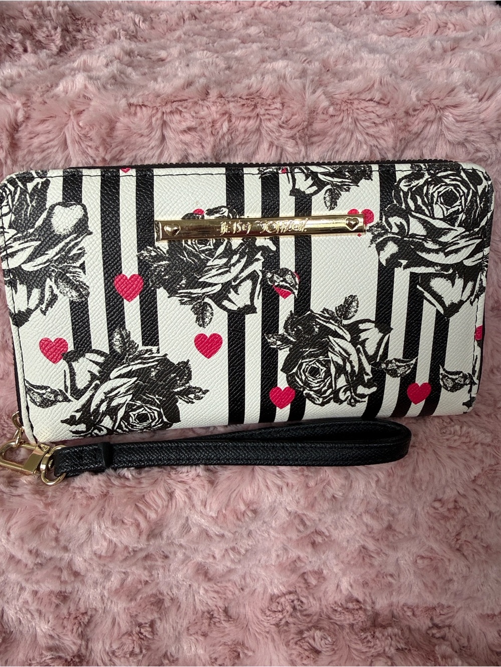 Black & White Floral Stripe Wristlet Wallet with Pink Heart Accents